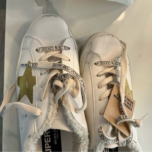 NEW in BOX Golden Goose Women's White and Gold Sneakers - Picture 8 of 16